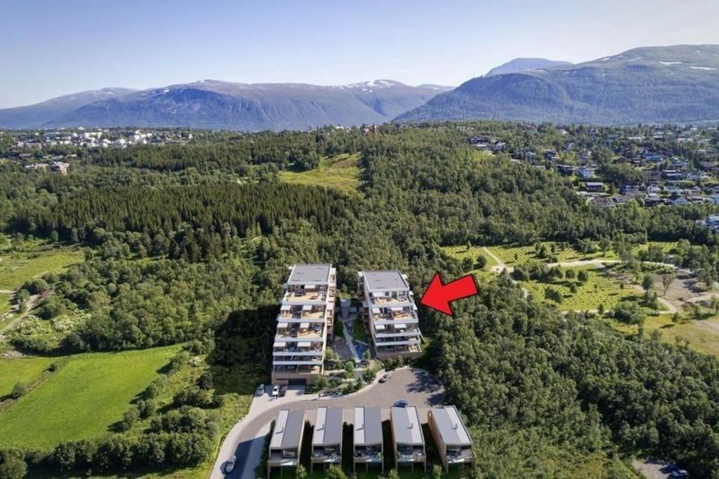 Ny Leilighet I Nytt Bygg I Naturskjonne Omgivelser! Tromsø Exterior foto